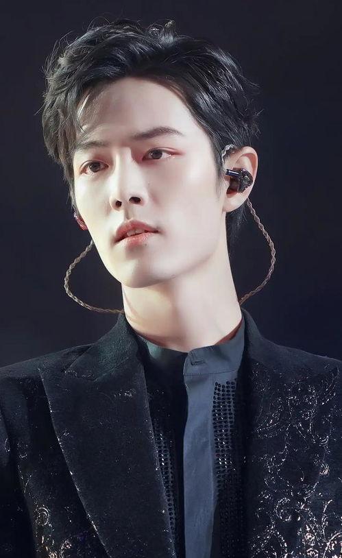 肖战快递最新爆料,揭秘明星私生活细节  第1张